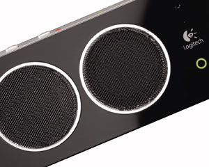 Pure-Fi Mobile Speaker System Streams Sounds From Your Pocket