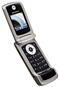 W220 RAZR-lite From Motorola For The Masses