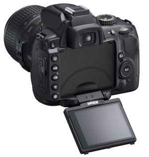 Nikon D5000 DSLR Packs Swivel Screen And HD Movie Recording