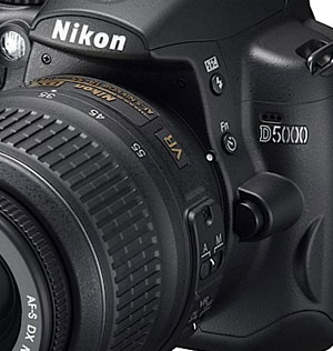 Nikon D5000 DSLR Packs Swivel Screen And HD Movie Recording