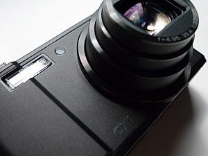 Ricoh CX1 Camera: First Look