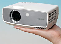 Samsung Launch Petite Projectors