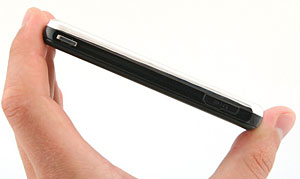 Samsung Unveils Omnia i900 Touchscreen Handset