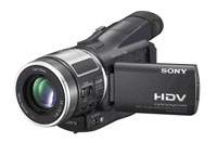 Sony Unveils World's Smallest and Lightest HD Consumer Camcorder 